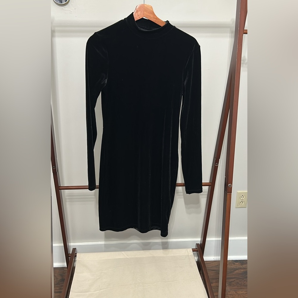 H&M Black Long Sleeve Mock Neck Sheath Dress